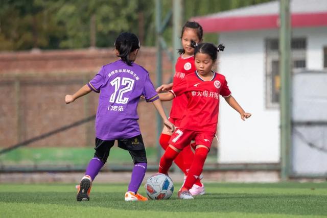 媒体人谈杨舒予热搜第1:体育饭圈化成行业现象